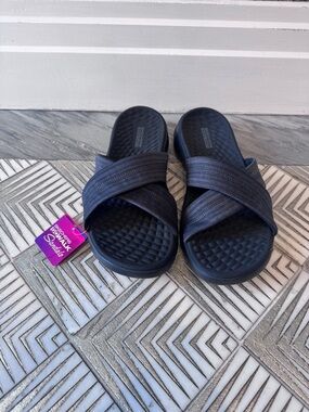 Skechers Navy Crisscross Slide Sandals